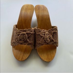 Vintage Tiki Carved Wooden Heel Open Toe Sandal